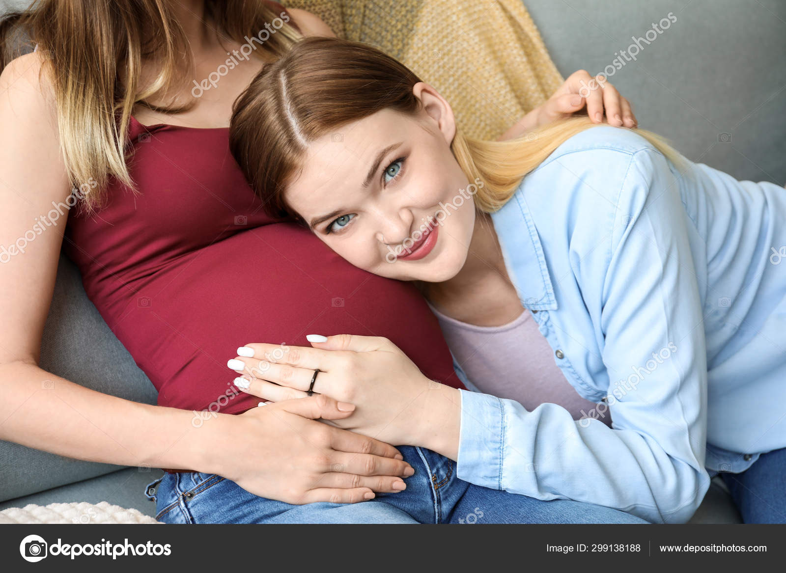 Pregnant Lesbians Pictures