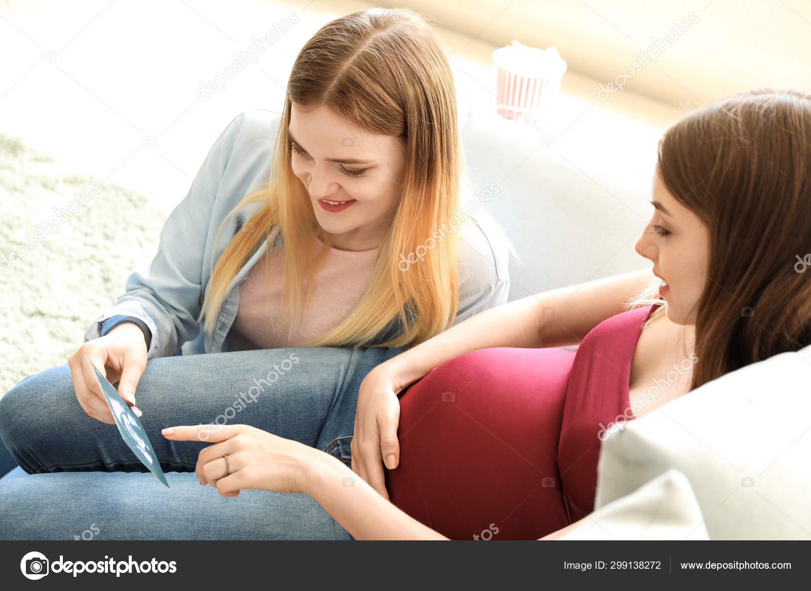 Pregnant Lesbians Pictures