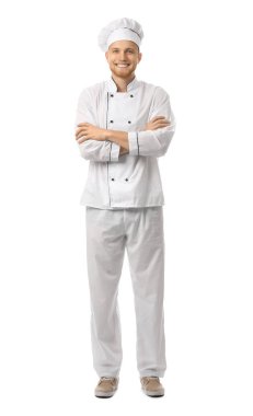 Beyaz arka planda yakışıklı erkek şef