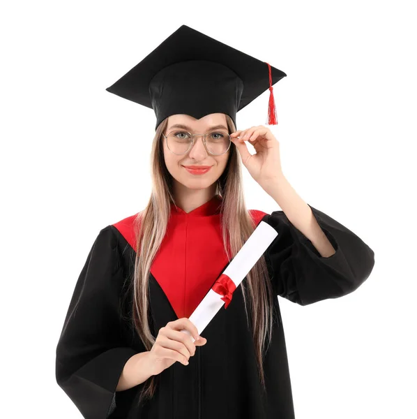 Молода студентка в холостяцькому халаті і з дипломом на білому тлі — стокове фото