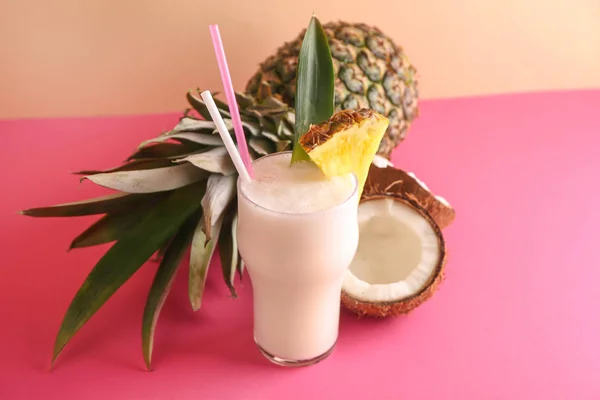Glass of tasty Pina Colada cocktail on table — Stock Photo, Image