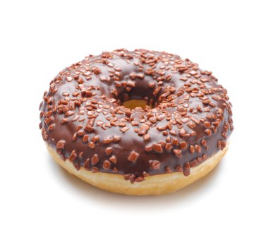 Beyaz zemin üzerine lezzetli tatlı çörek