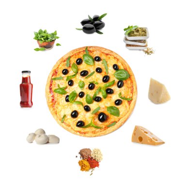 Beyaz arka plan üzerinde malzemelerle lezzetli pizza