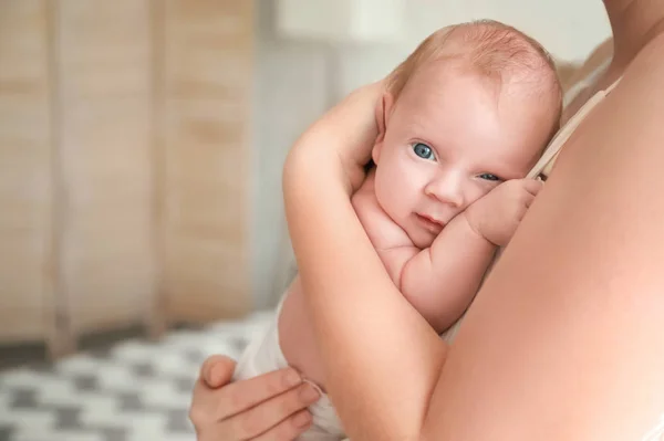 Mother with her little baby, closeup — Stock Photo, Image