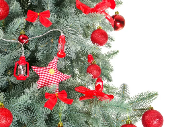 Bellissimo albero di Natale su sfondo bianco, primo piano — Foto Stock