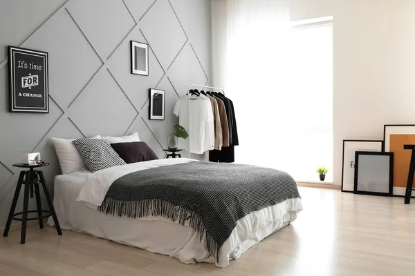 Interior of beautiful modern bedroom — Stock Photo, Image