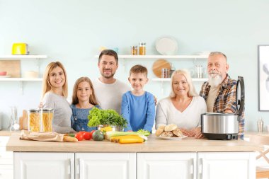 Mutfak modern çok Ocak ile mutlu aile