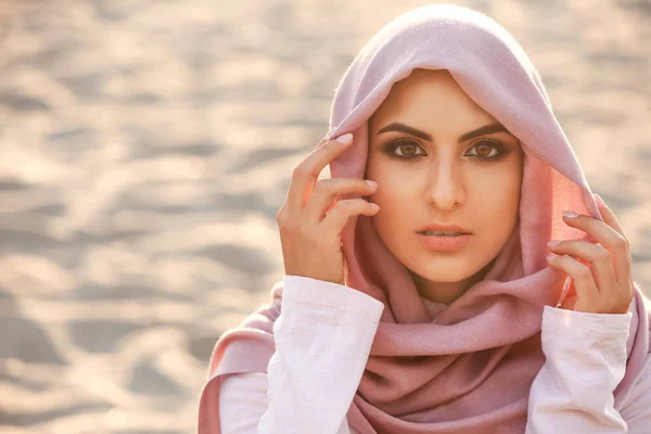 Portrait of beautiful Muslim woman outdoors — Stock Photo, Image