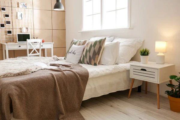 Stylish interior of modern bedroom — Stock Photo, Image