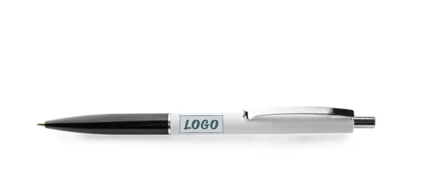 흰색 배경에 로고가 있는 세련된 펜 — 스톡 사진