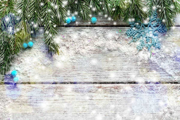 Weihnachtsdekoration mit Platz für Text auf Holzgrund — Stockfoto