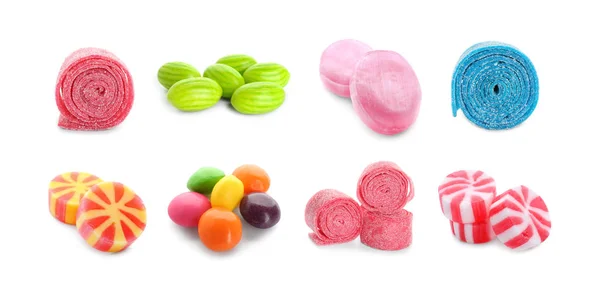 Diferentes dulces sabrosos sobre fondo blanco — Foto de Stock