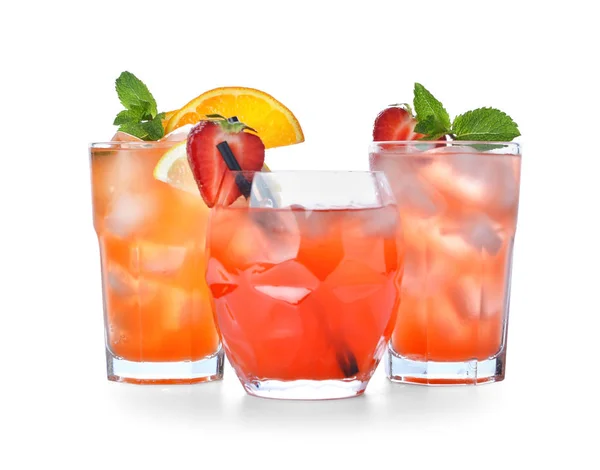 Glasses of tasty summer cocktails on white background — Stock Photo, Image