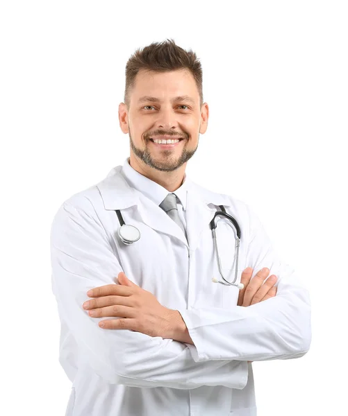 Мужчина врач со стетоскопом на белом фоне — стоковое фото