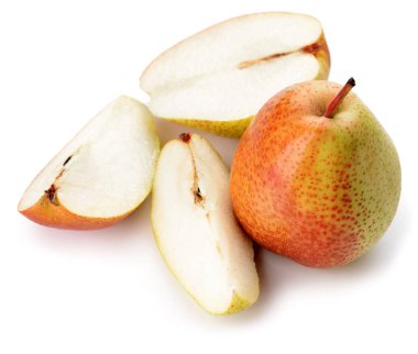 Beyaz arka planda tatlı olgun armut