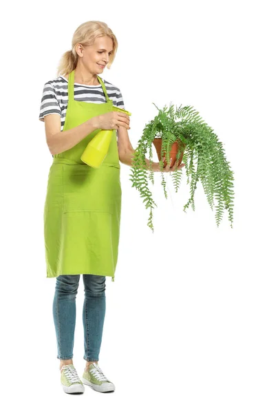 Portret van vrouwelijke tuinman op witte achtergrond — Stockfoto
