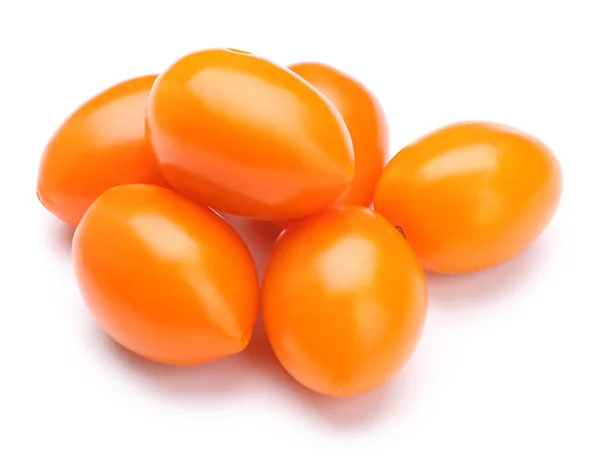 Färska tomater på vit bakgrund — Stockfoto
