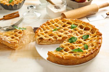 Hafif masada lezzetli elmalı turta