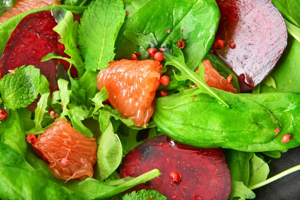 Tasty salad with grapefruit, closeup — Stock Photo, Image