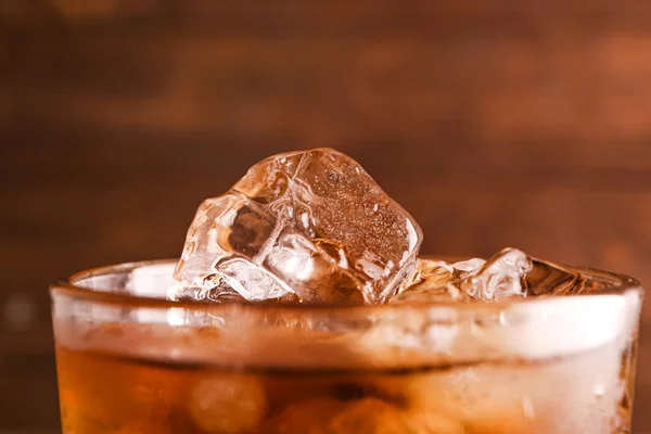 Glass of cold cola, closeup — Stock Photo, Image
