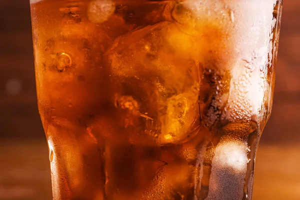 Glass of cold cola, closeup — Stock Photo, Image