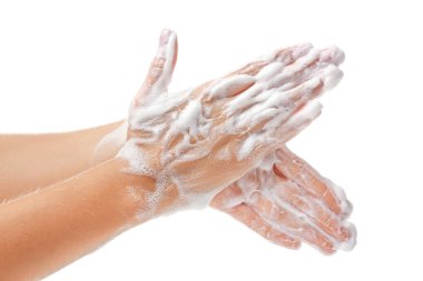 Beyaz zemin üzerine sabun köpüğü ile eller