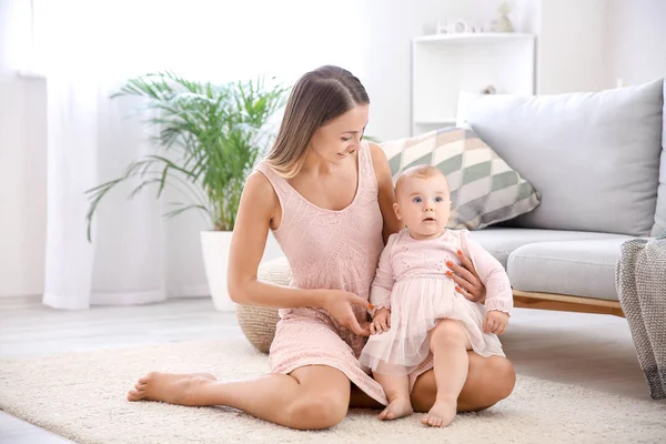 Mother with her cute little baby at home — Stock Photo, Image