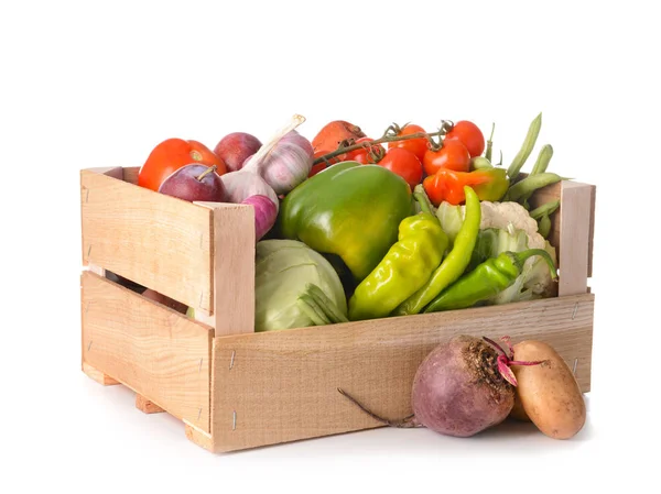Muchas verduras sanas en caja sobre fondo blanco —  Fotos de Stock