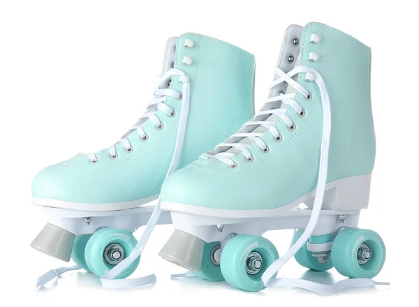 Vintage patins no fundo branco — Fotografia de Stock