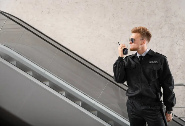 Male security guard in building — Stock Photo, Image