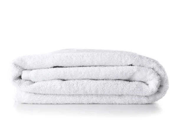 Мягкое полотенце на белом фоне — стоковое фото