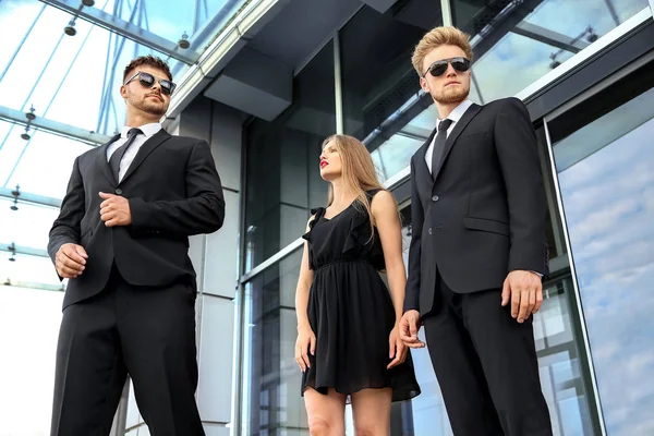 Korumaları açık havada ünlü ünlü