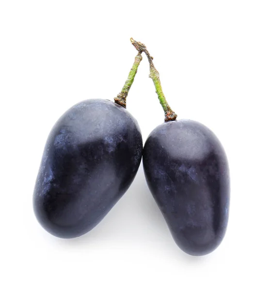 Tasty sweet grapes on white background — Stock Photo, Image