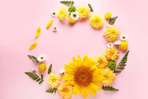 Beautiful composition with flowers on color background — Stock Photo, Image