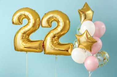 Şekil 22 ve renk arkaplan üzerinde farklı balonlar