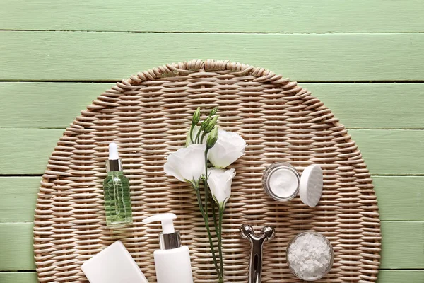 Accessories and cosmetics for personal hygiene on wooden background — Stock Photo, Image