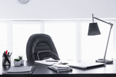 Modern ofiste rahat bir iş yeri