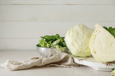 Masada farklı taze lahana
