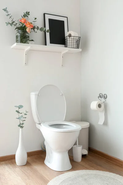 Interior of light modern restroom — Stock Photo, Image