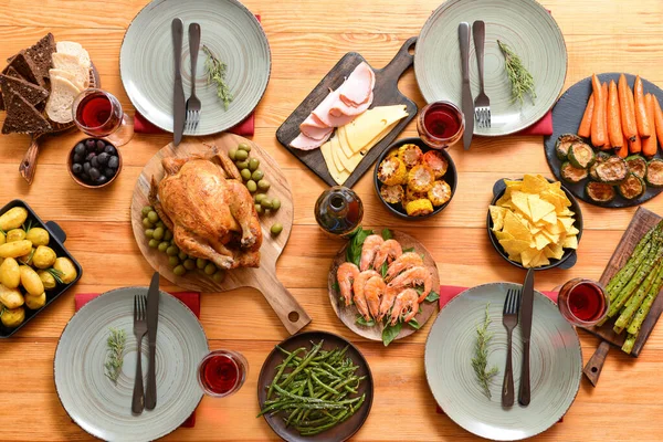 Conjunto de mesa para cena familiar grande, vista superior — Foto de Stock