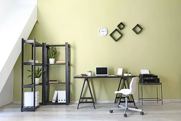 Interior of modern room with comfortable workplace — Stock Photo, Image