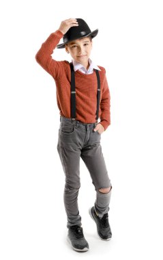 Beyaz arka plan üzerinde moda yakışıklı