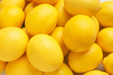 Arkaplan olarak olgun sulu limonlar