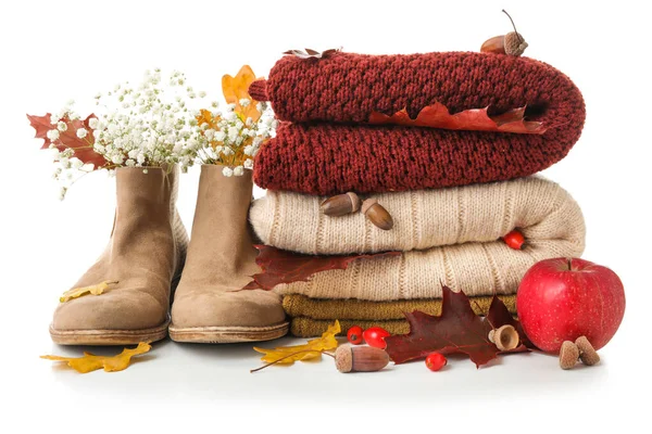 Beautiful autumn composition with warm clothes on white background — Stock Photo, Image