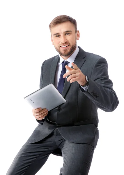 Portret van knappe zakenman met Tablet computer op witte achtergrond — Stockfoto
