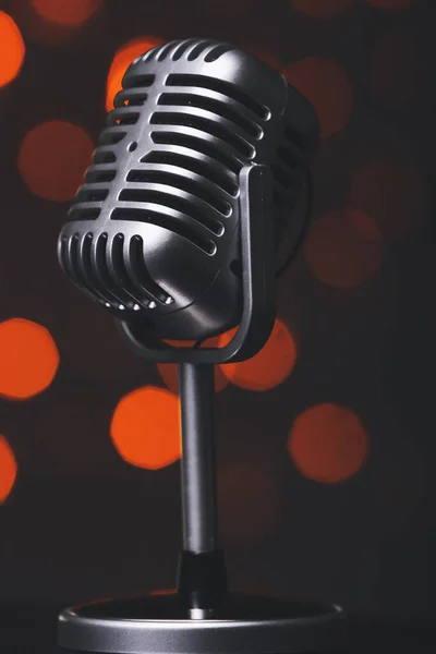 Retro Microphone Dark Background Blurred Lights — Stock Photo, Image