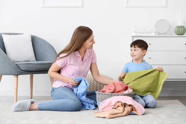 Young Woman Her Little Son Clean Laundry Home — Stock Photo, Image