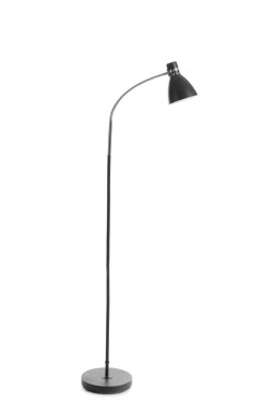 Beyaz arkaplanda şık bir lamba