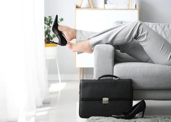 Businesswoman Relaxing Sofa Work Home — Stock Photo, Image