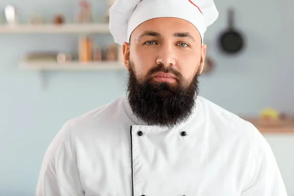 Retrato Belo Chef Masculino Cozinha — Fotografia de Stock